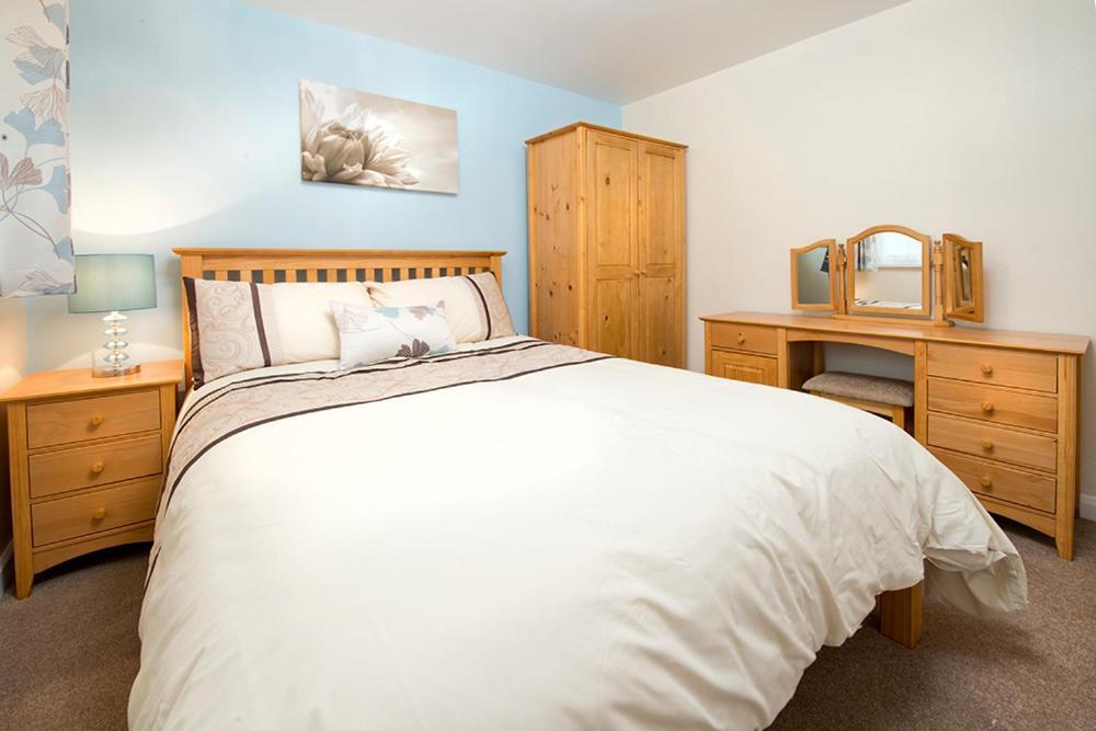 Trelawne Manor Holiday Park Looe Extérieur photo